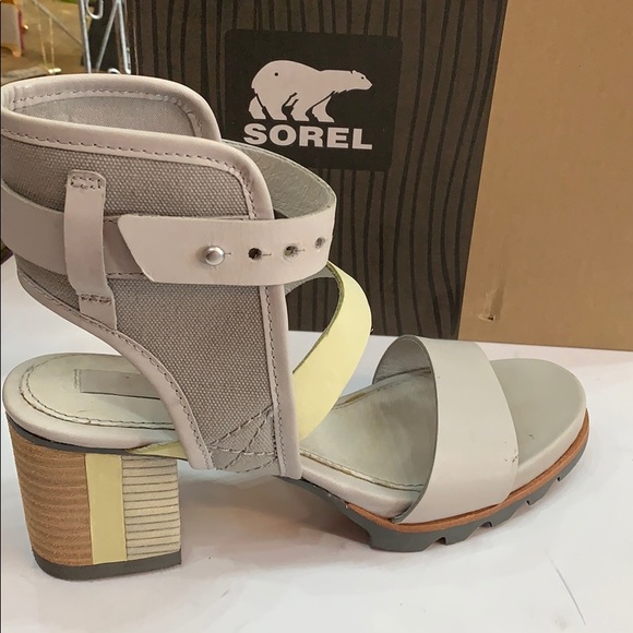 Sorel Shoes - Sorel Addington Cuff size 8.5